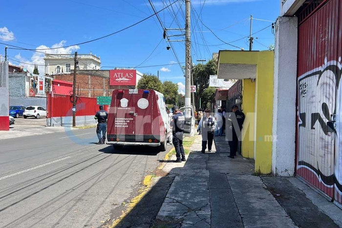 Muere hombre de un infarto en calles de Toluca