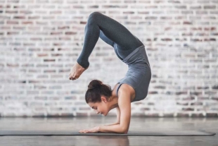 ¿Qué es el yoga bowspring? Sus beneficios y diferencias con el yoga tradicional