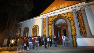 ¿Te atreves? Toluca organiza recorridos nocturnos por el Panteón de la Soledad