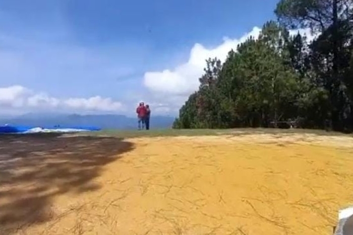 Sobrevive tras caer del parapente en Temascaltepec