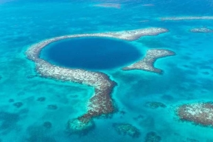 Hallan el segundo agujero azul más profundo del mundo en Quintana Roo