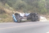 Vuelca camión cargado con maíz en Texcaltitlan; mueren tres personas