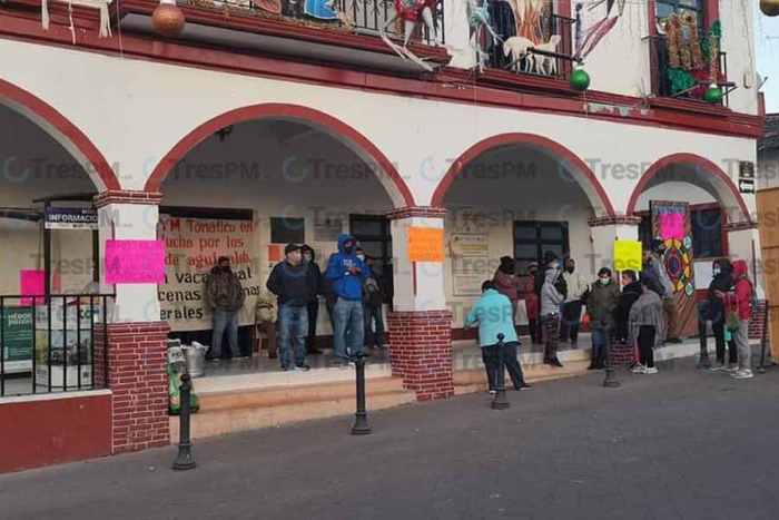 ¡Crecen reclamos por deuda de salarios a trabajadores de Ayuntamientos!