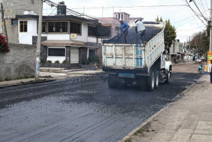 Supervisa alcalde obras en la calle Ignacio López Rayón, vialidad importante en la zona norte