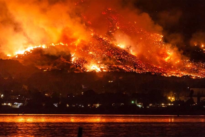 Los incendios le cuestan al planeta 50 mil millones de dólares cada año: Foro Económico Mundial