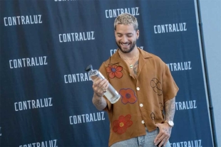 “Ya tú sabes lo bien que sabes”: Maluma lanza su nuevo mezcal producido en Oaxaca