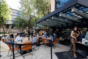 Reabren casi 10 mil negocios al aire libre en CDMX