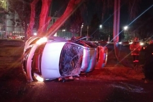 Cinco vehículos dañados y cuatro lesionados por carambola en Paseo Tollocan