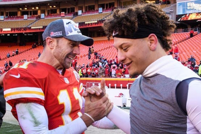 Mahomes elogia a Alex Smith, tras quitarle el invicto a Steelers