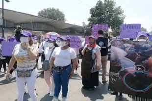 Mujeres cierran Isidro Fabela por agresiones