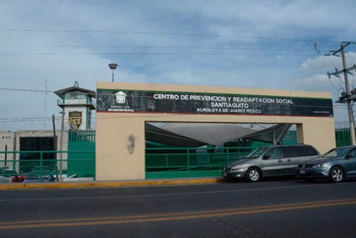 Asesinan a dos internos en el penal de Santiaguito
