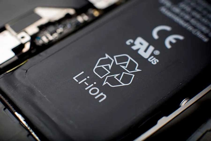 Unión Europea exigirá que las baterías de dispositivos móviles sean extraíbles y reciclables