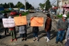 Pobladores de Otzolotepec bloquean calles para protestar contra autoridades auxiliares