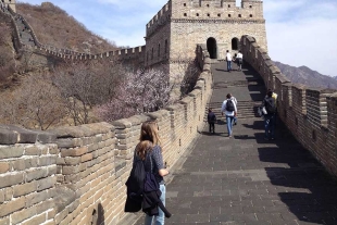 Detienen a dos personas por abrir hueco en la Gran Muralla China