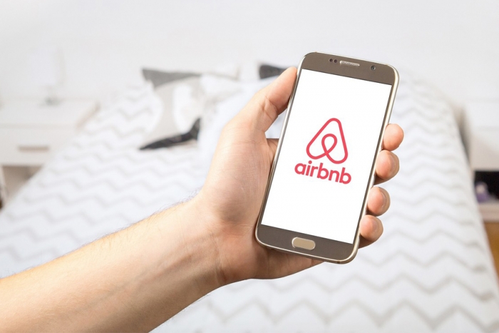 CDMX proyecta integrar Airbnb en ley de condominios